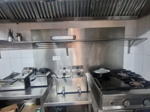 Local comercial en Sagnier-Plaça de Catalunya