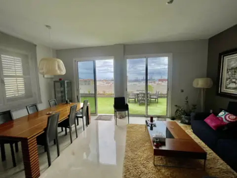 Casa en Paseo San Antonio, 39