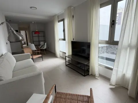 Piso en calle Secretario Padilla, 190