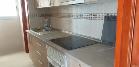 Estudio en calle Alfredo J Jones