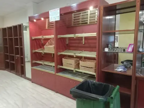 Local comercial en Avinguda de la Constitució