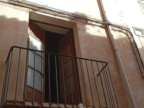 Casa en Carrer Les Parres