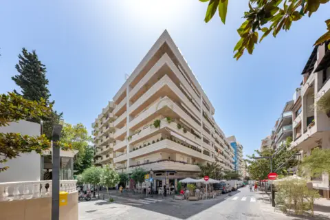 Piso en Avenida Miguel Cano, 1