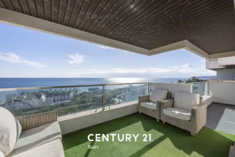 Piso en Urbanización Camarate Golf