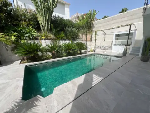 Chalet unifamiliar en calle de los Jazmines