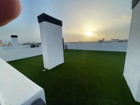 Piso en calle Jardines de Cister