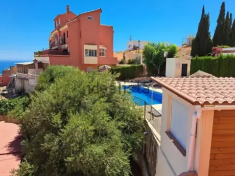 Chalet pareado en calle de los Camachos