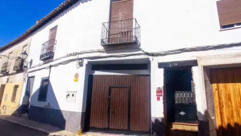 Casa adosada en calle de Pérez