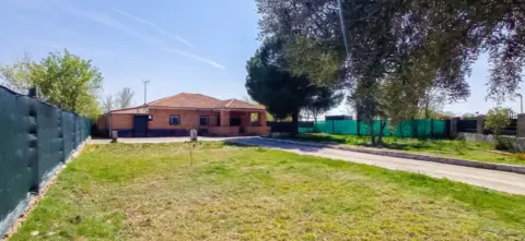Chalet unifamiliar en calle Junta de Compensación
