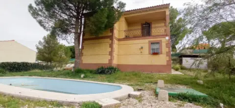 Chalet unifamiliar en calle Pino