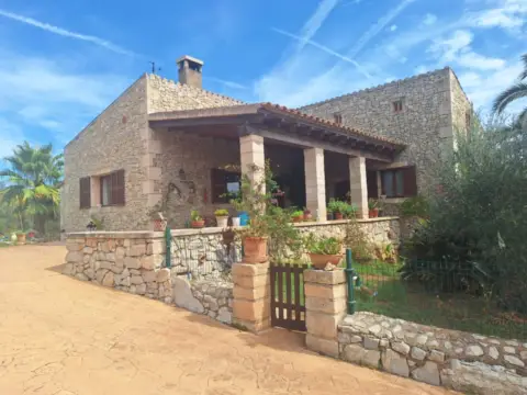 Chalet rústico en Son Servera