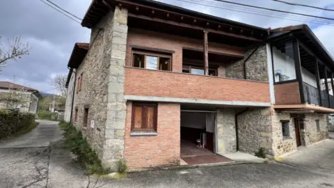 Casa en Plaza de Madrileños, 4