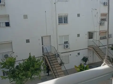 Piso en Nuevo Parque-Los Rosales-Tráfico Pesado