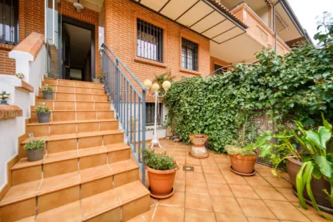 Chalet adosado en calle de Carmen Conde