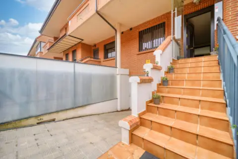 Chalet adosado en calle de Carmen Conde