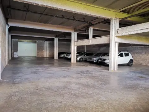 Nave comercial en Carretera de Icod a Santa Cruz