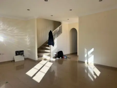 Chalet adosado en calle Moñigal