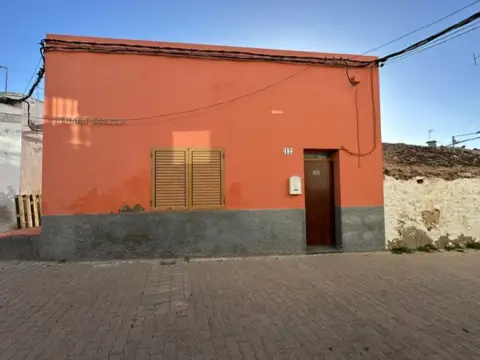 Casa en calle Hernan Cortes