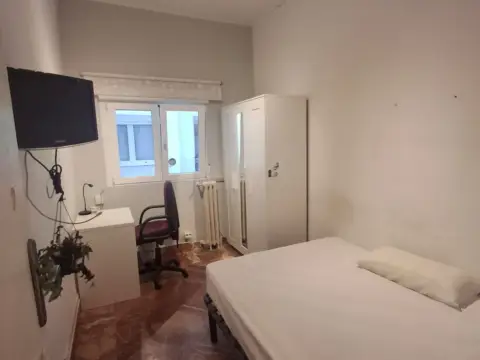 Habitación en calle del General Oráa