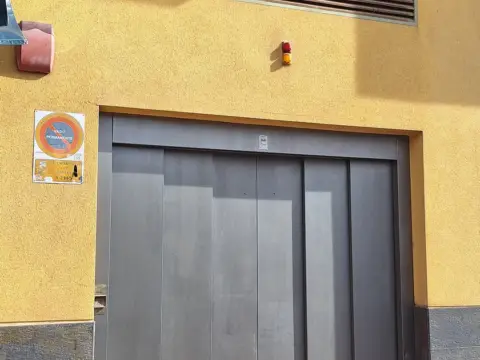 Garaje en calle de Campoamor