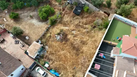 Terreno en Avenida Editor Ángel Caffarena, 30