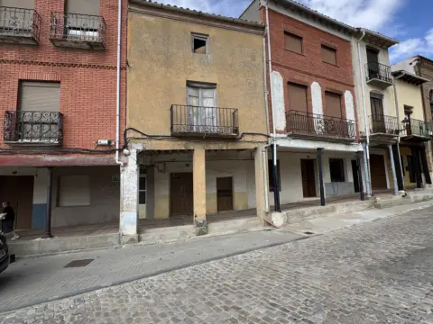 Casa en calle de Ángel María Llamas, 11