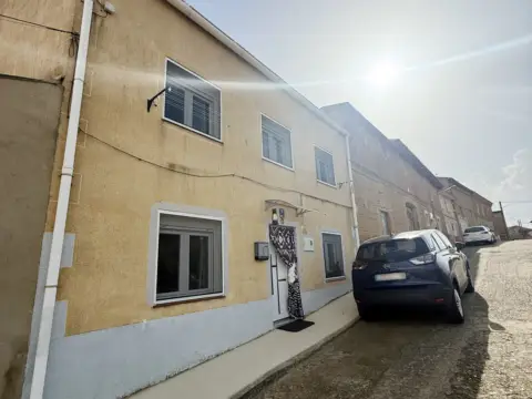 Casa en calle de Cuatro Caños