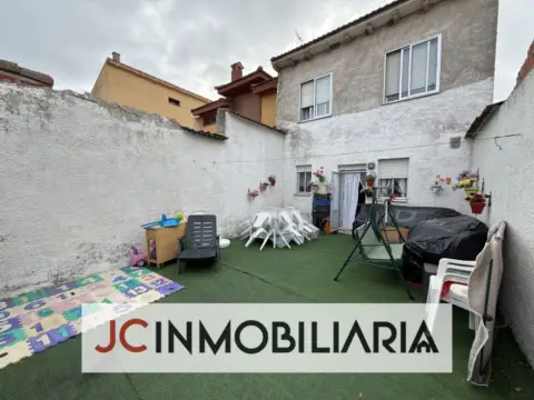 Casa en calle de callejuela