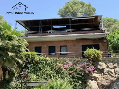 Casa unifamiliar en Avinguda dels Pins