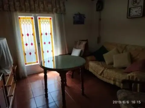 Casa en calle de la Torre