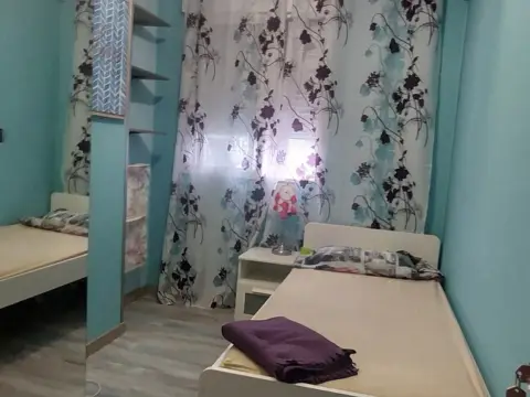 Habitación en calle de Villamanín
