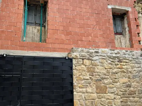 Casa pareada en calle los Remedios