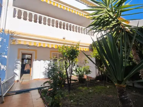 Chalet en Avenida Condado de Huelva, 1