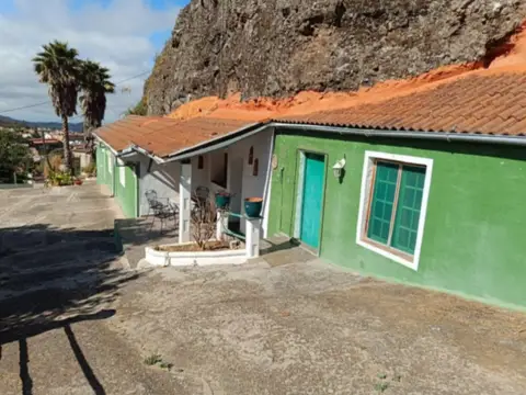 Casa rústica en calle Higuera