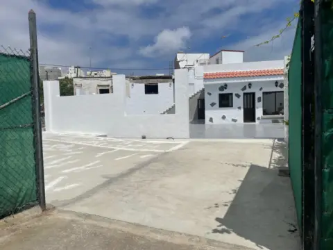 Casa en Camino de los callejones