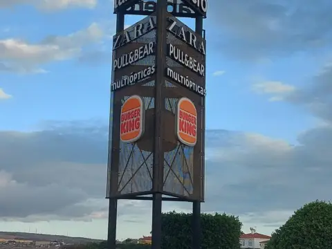 Local comercial en Avenida de Francisco Vega Monroy, 21