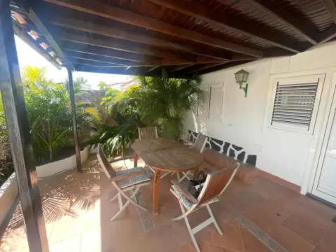 Casa pareada en calle de Inglaterra, 18