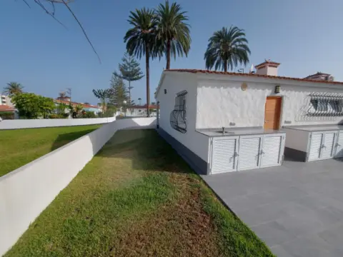 Casa en calle Barcelona, 1