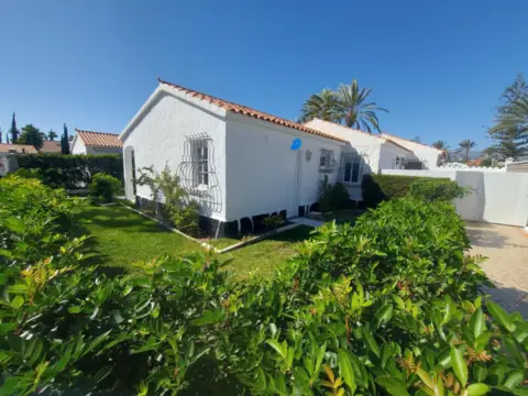 Chalet adosado en Avenida de los Estados Unidos, 60