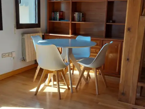 Piso en calle de Leopoldo Moreno