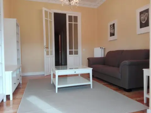 Piso en calle de Juan Bravo