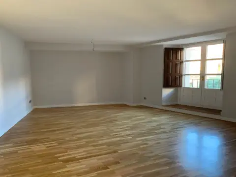 Piso en Plaza de Guevara