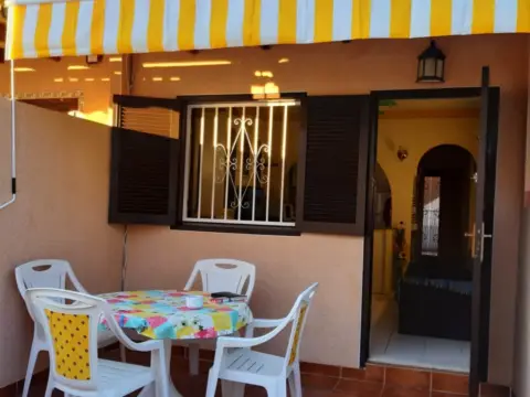 Apartamento en calle Camilo José Cela