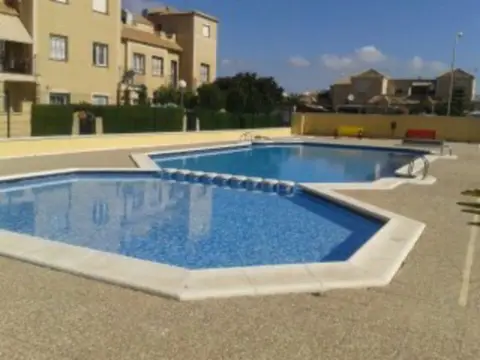 Chalet adosado en calle Marco Antonio Marcos Frías, 48