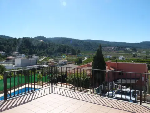 Chalet en La Font d'en Carròs