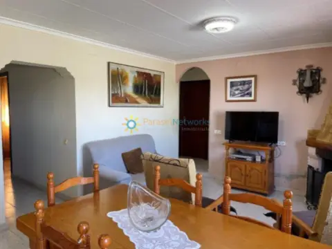 Chalet en Llombo