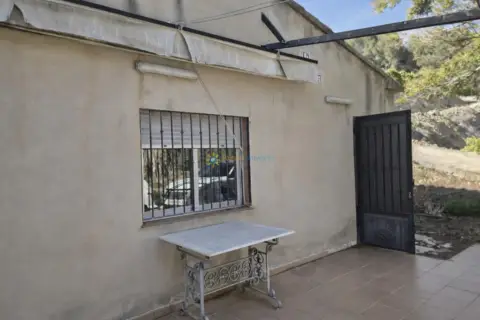 Chalet en calle Poligono