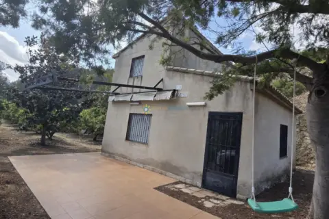Chalet en calle Poligono