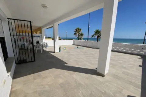 Edificio en Playa de Miramar