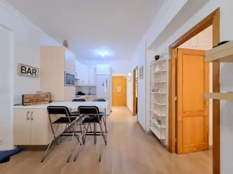 Piso en calle Veintinueve de Abril